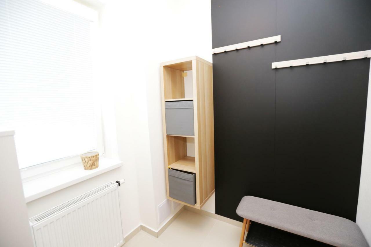 Samorin - Apartment In The Center - Private Parking - Klimatizacia Екстериор снимка